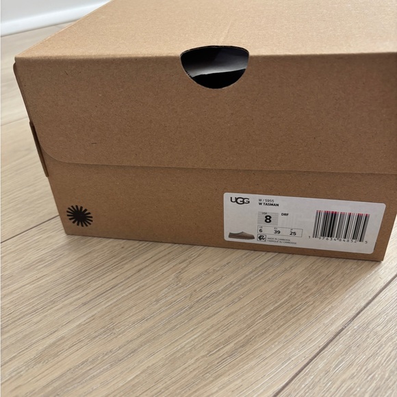 Brand new UGG Tasman in Driftwood size 8 - Picture 4 of 6